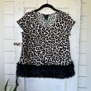 WORTHINGTON, NWOT, ANIMAL PRINT TOP WITH CAP SLEEVES & BLACK FAUX FUR BOTTOM.